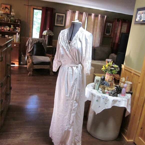 Vtg Laura Adams Romantic glam rock sweeping hem satin lace dressing gown med - Picture 5 of 12